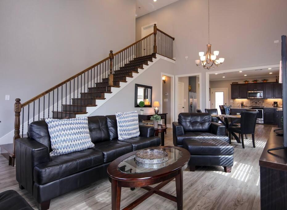 Luxury 2 Bedroom Townhouse #3 Lake Charles Exterior photo